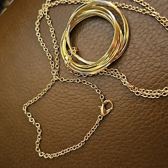 3/$20 Nesting Circles Pendant Long Chain Sweater Necklace - Picture 4 of 4